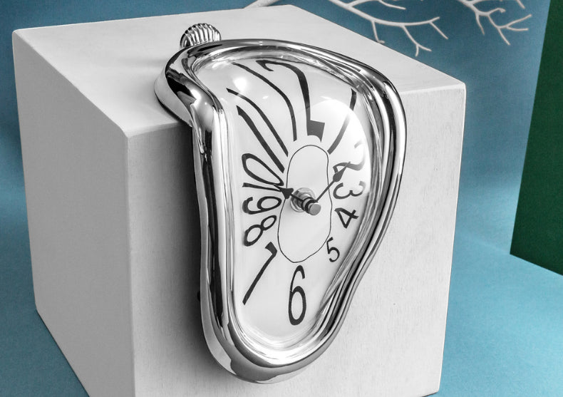 Melting clock Dali -- ceas topit