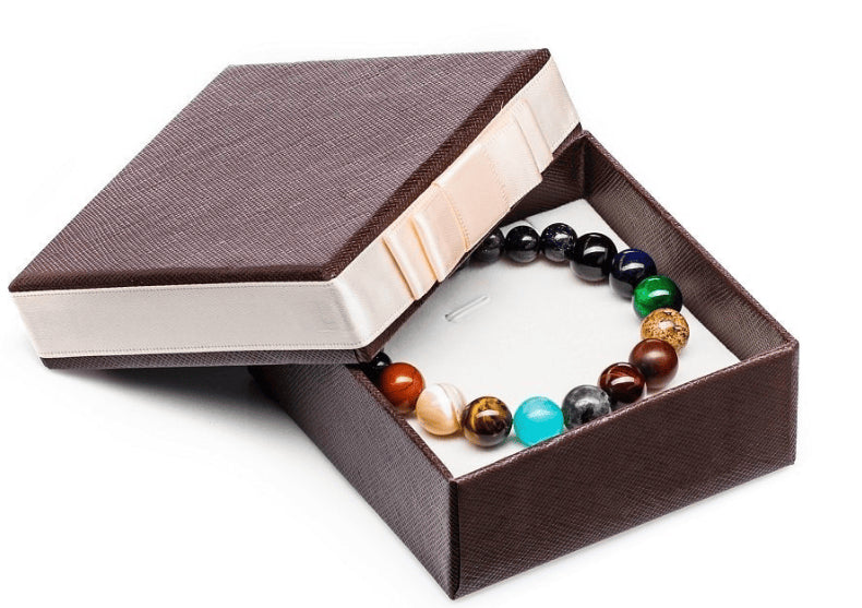 Bratara Galaxy -- pace cu Universul