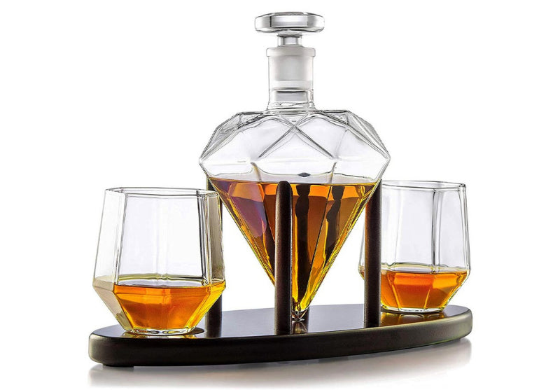 Set Decantor Diamant -- cadoul perfect cu 2 pahare si poetre de racire
