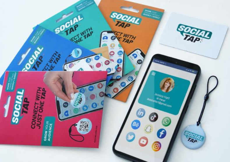 Social Tap - Card alb