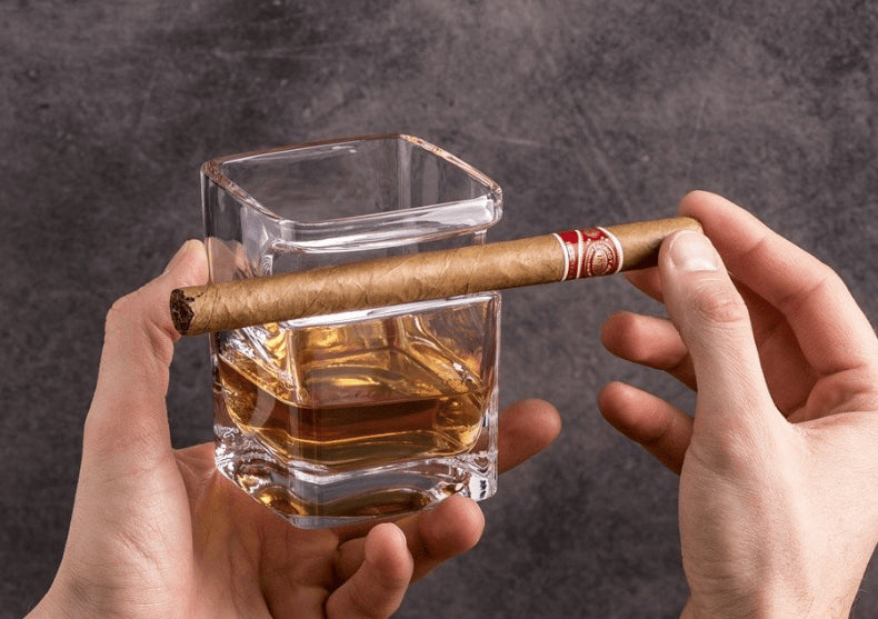 Whisky Cigar Rest