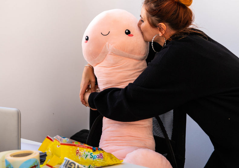 Perna P..ierre Gigantul -- nude