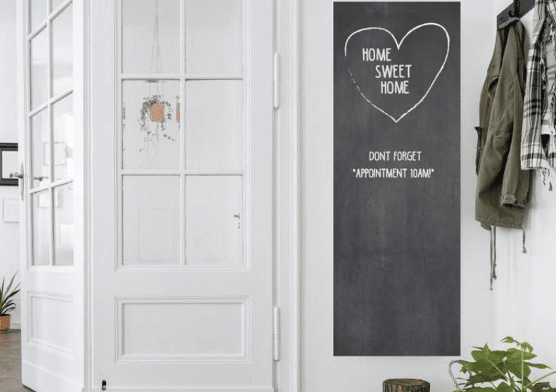 Sticker tapet tabla de scris -- Organizeaza-ti timpul ca la scoala!