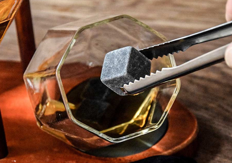 Set Decantor Diamant -- cadoul perfect cu 2 pahare si poetre de racire