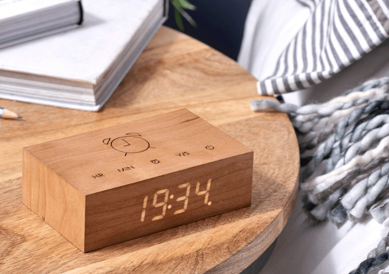 Ceas Flip Click Clock - Bambus