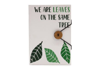 Jurnal Mic cu Curea -  Leaves on the same tree