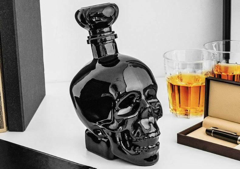 Decantor Skull Black