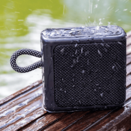Boxa Splash - Difuzor portabil rezistent la apa