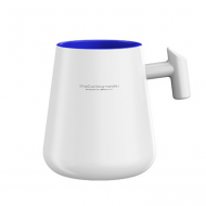 DropCup Mug cu maner - Elementul deluxe langa o cafea