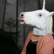 Masca unicorn -- Photo-bombing pentru profesionisti!